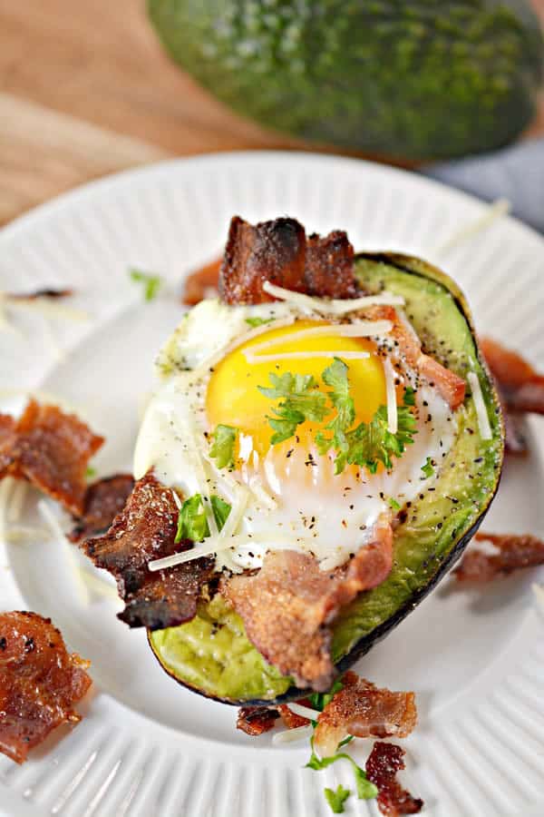 Keto Avocado Recipe_EASY Low Carb Avocado Bacon and Egg Cup